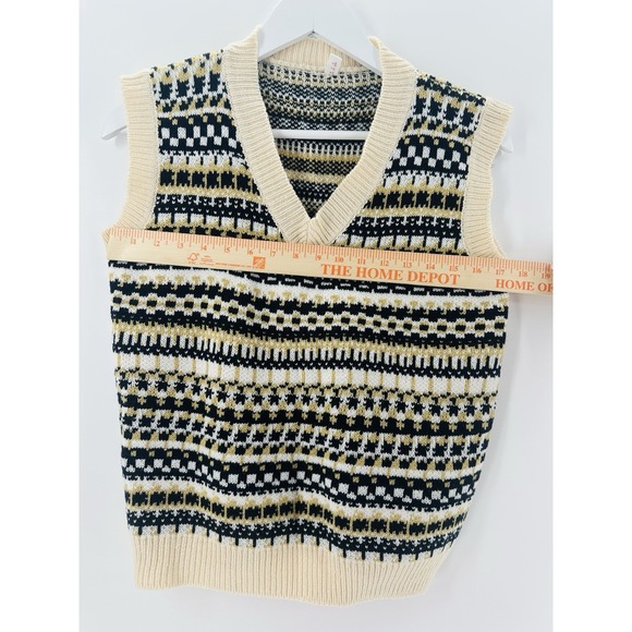 Romwe Ladies‎ Cable Knit Sweater Vest Preppy Tennis Golf V-Neck Size Small BB08 - Picture 8 of 9